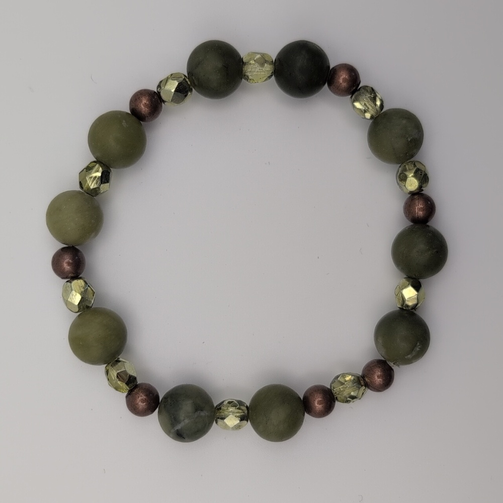 Handmade Green Jade Beaded Bracelet With Glass And Copper Tone Accents 7.5"